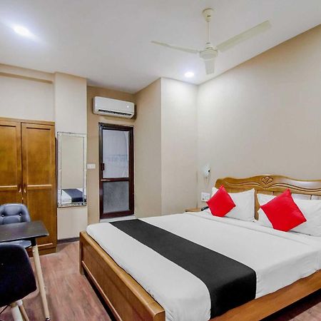 Collection O Mg Guest House Kolkata Bagian luar foto