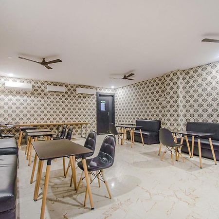 Collection O Mg Guest House Kolkata Bagian luar foto