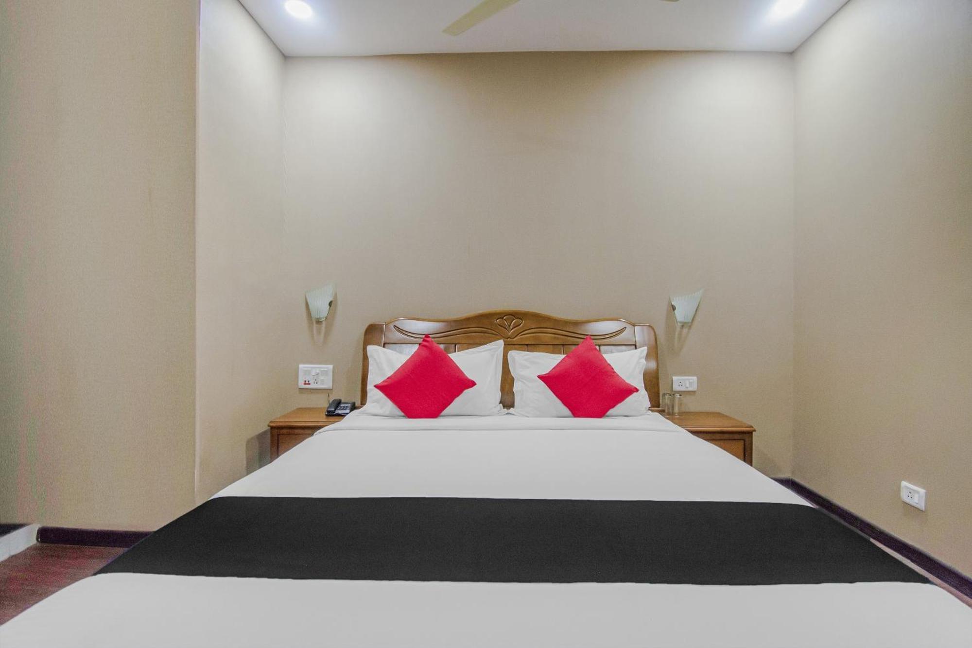 Collection O Mg Guest House Kolkata Bagian luar foto