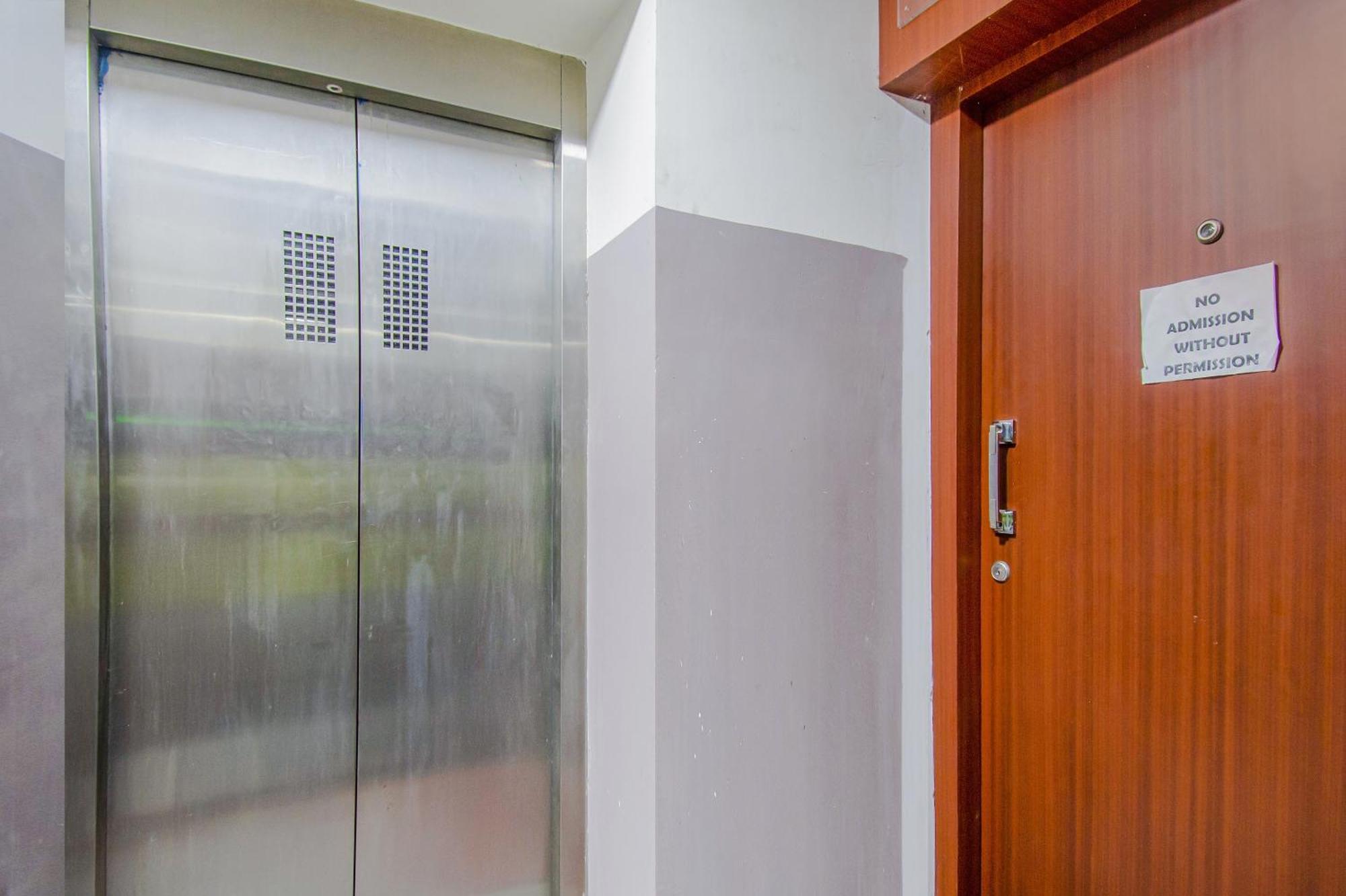 Collection O Mg Guest House Kolkata Bagian luar foto